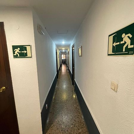 Hostal Milmarcos サラゴサ エクステリア 写真