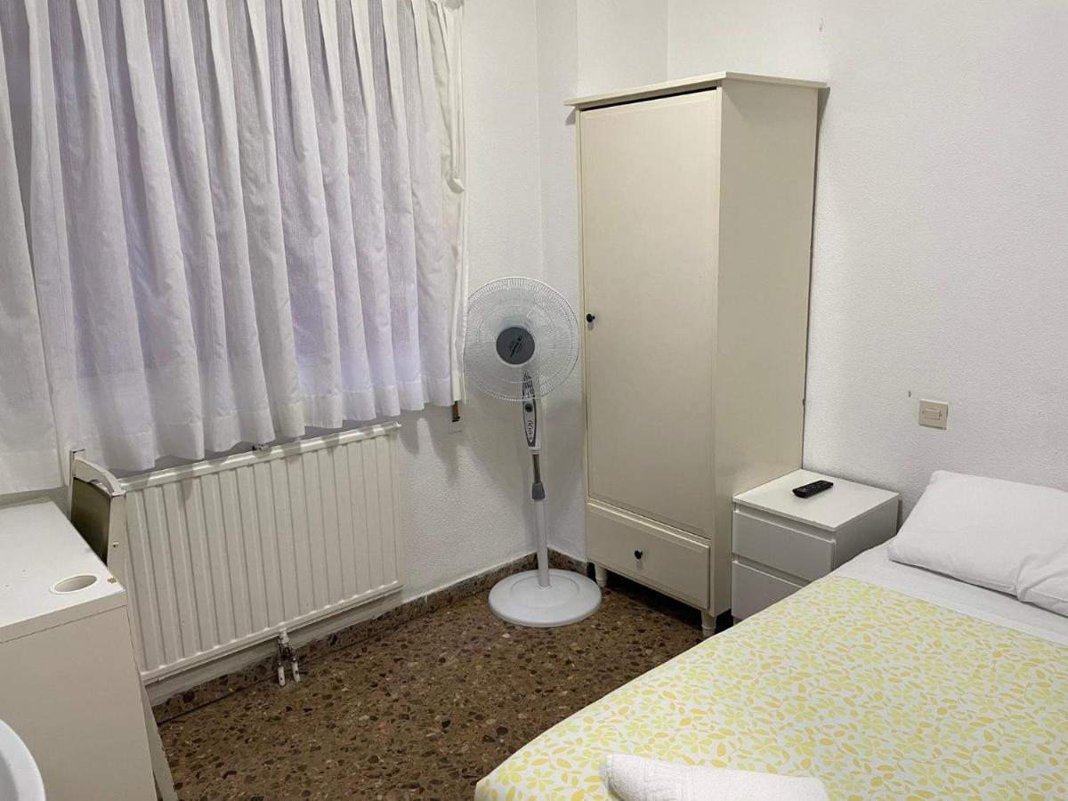 Hostal Milmarcos サラゴサ エクステリア 写真