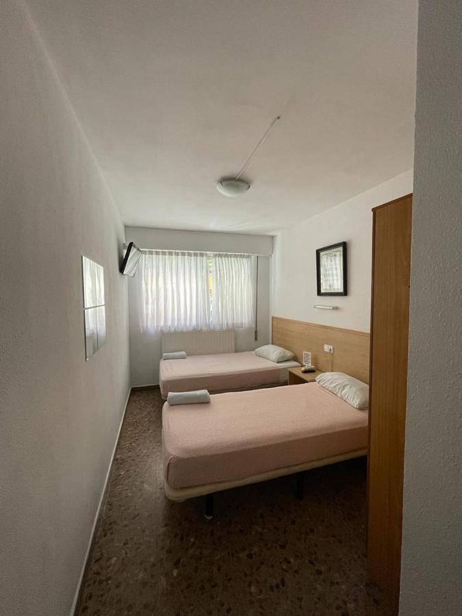 Hostal Milmarcos サラゴサ エクステリア 写真