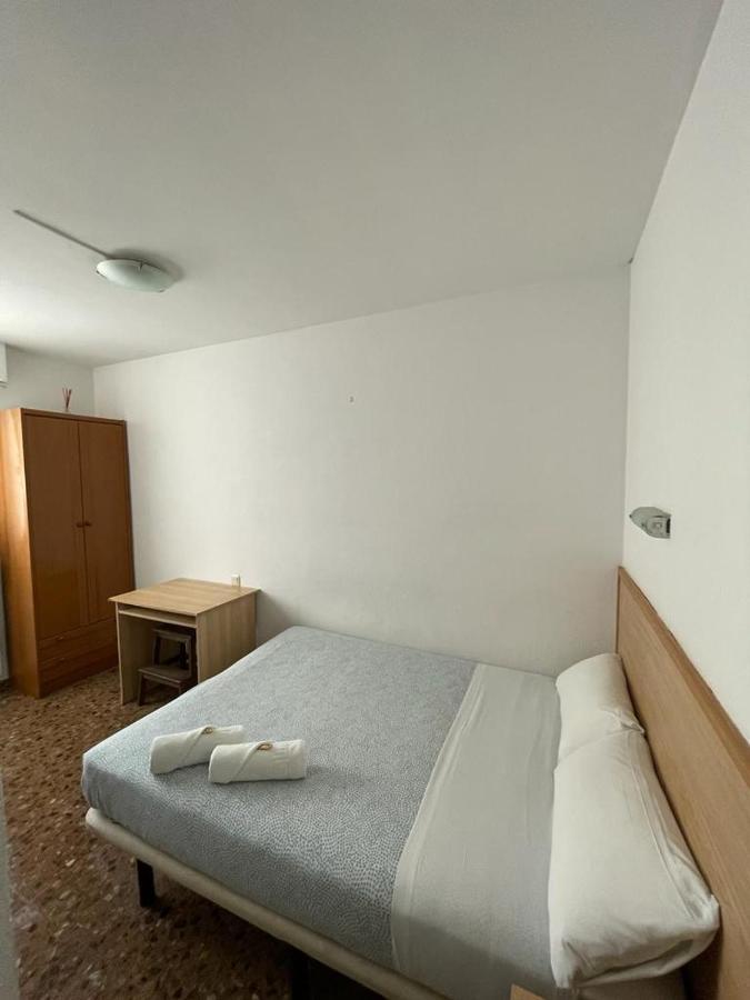 Hostal Milmarcos サラゴサ エクステリア 写真