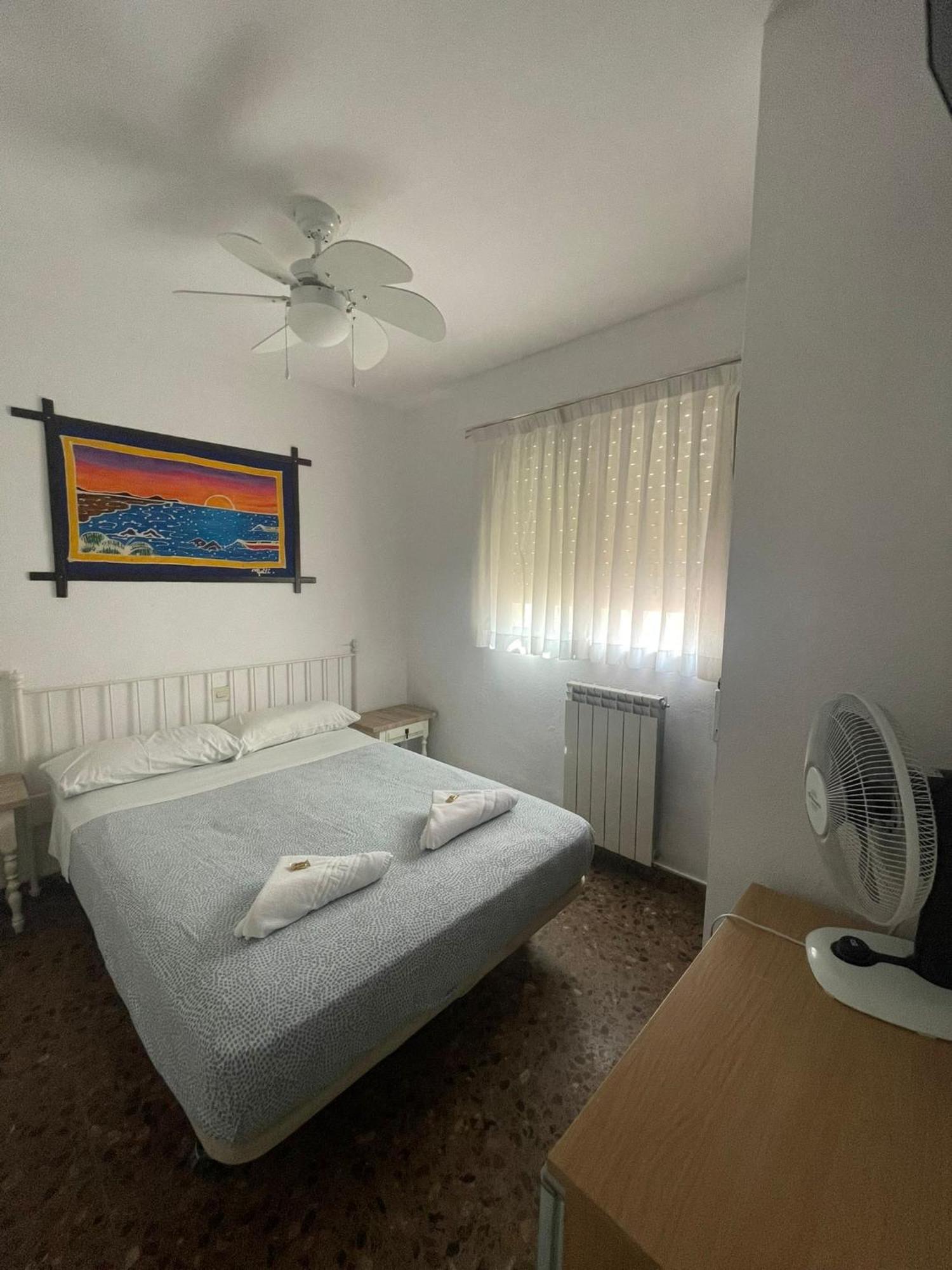 Hostal Milmarcos サラゴサ エクステリア 写真