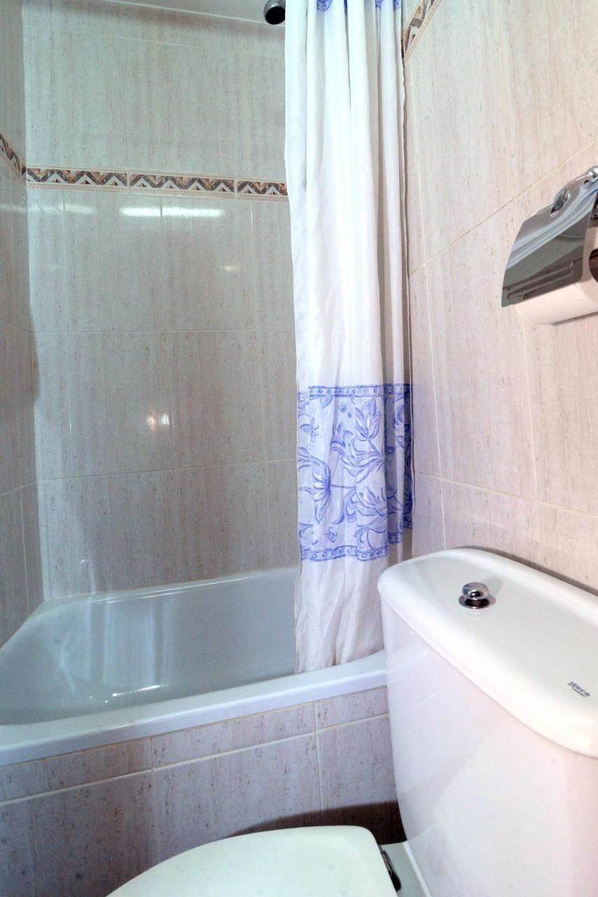 Hostal Milmarcos サラゴサ エクステリア 写真