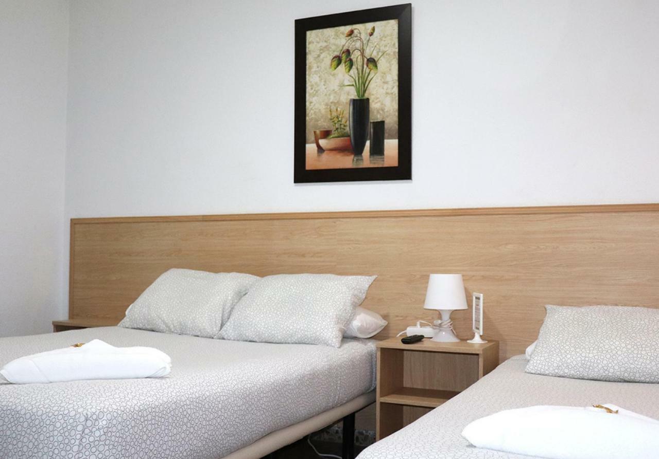 Hostal Milmarcos サラゴサ エクステリア 写真