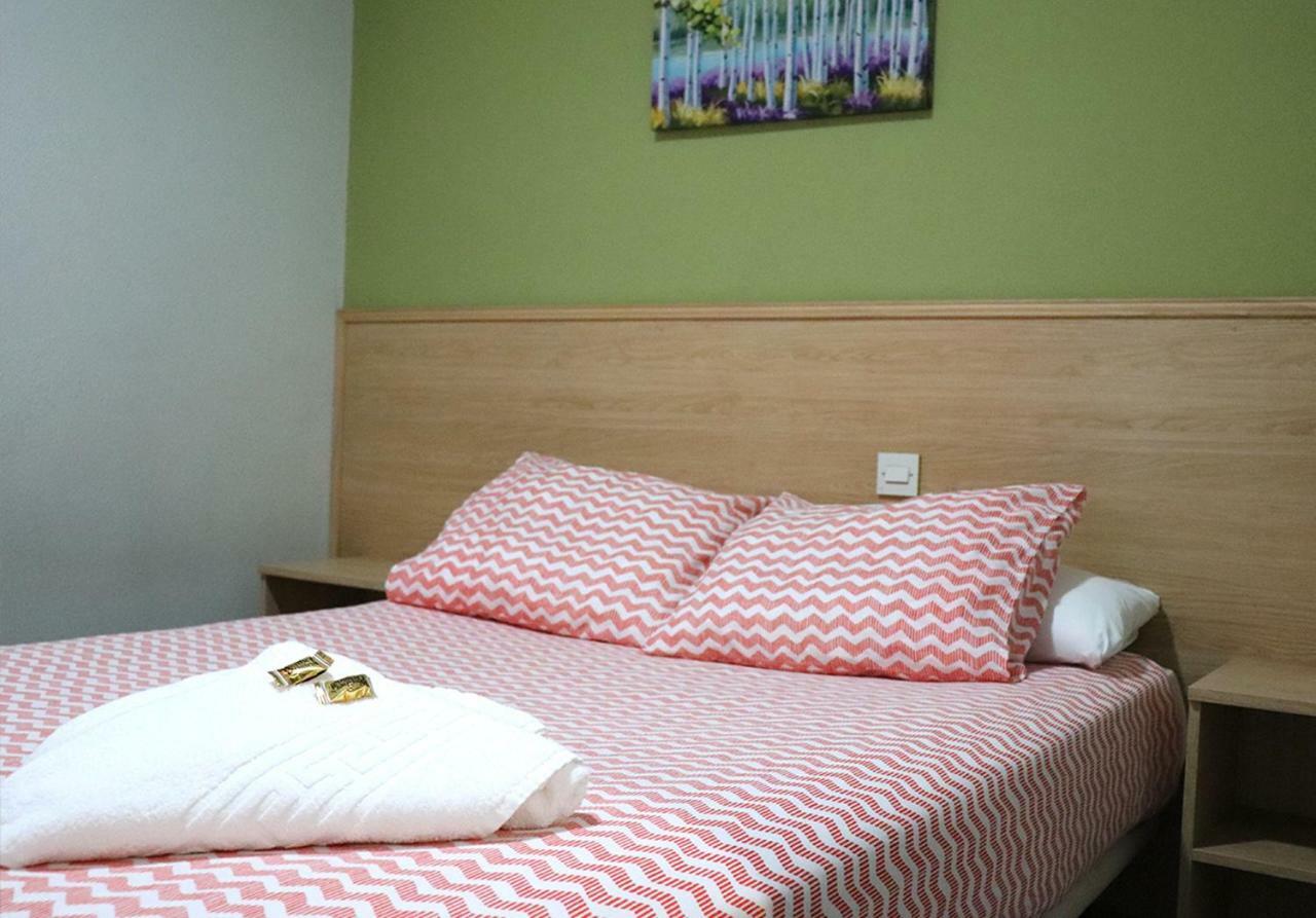 Hostal Milmarcos サラゴサ エクステリア 写真