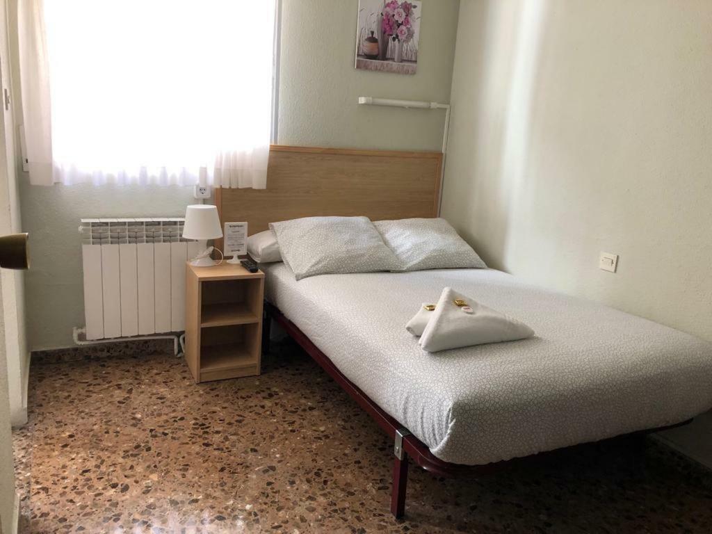 Hostal Milmarcos サラゴサ エクステリア 写真