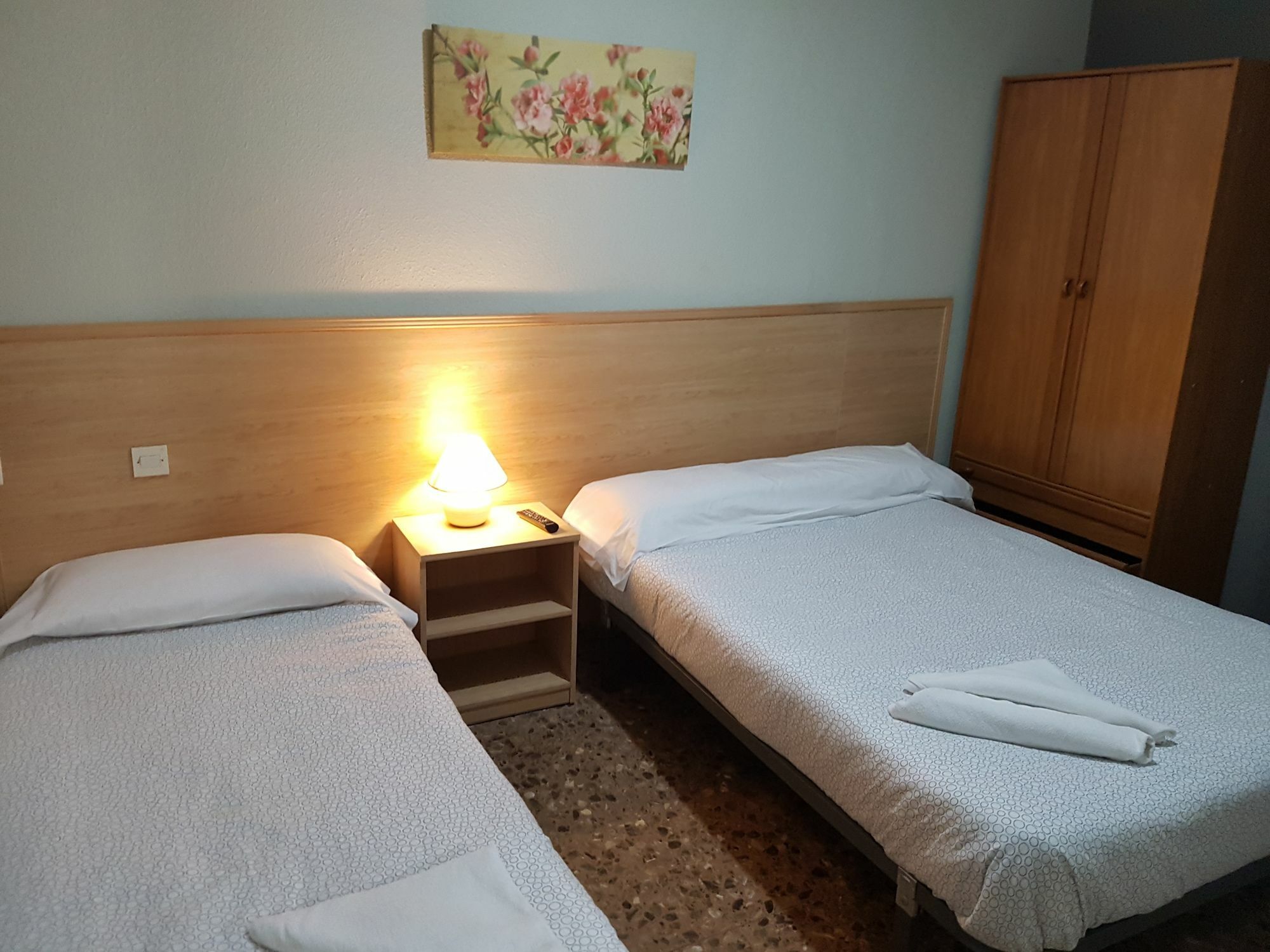 Hostal Milmarcos サラゴサ エクステリア 写真
